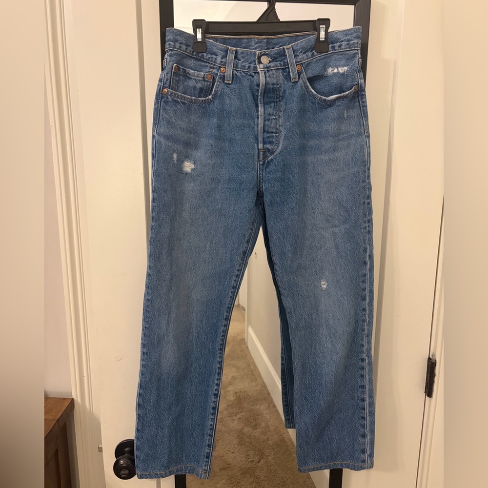 Women’s Levi’s 501 27x30 straight leg